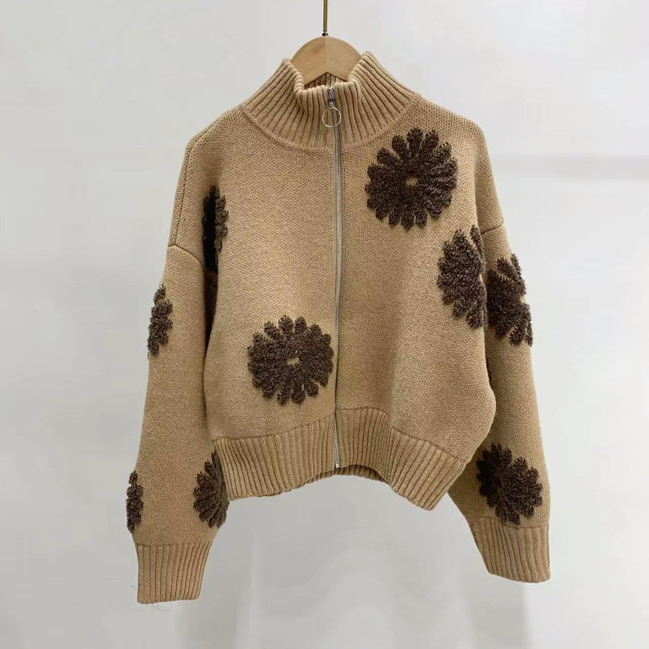 Women's embroidered knitted cardigan