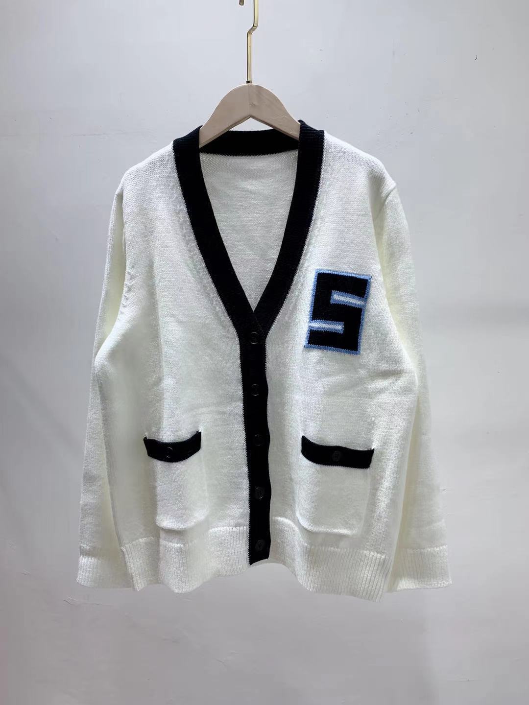 women's winter long-sleeved cardigan sweater
