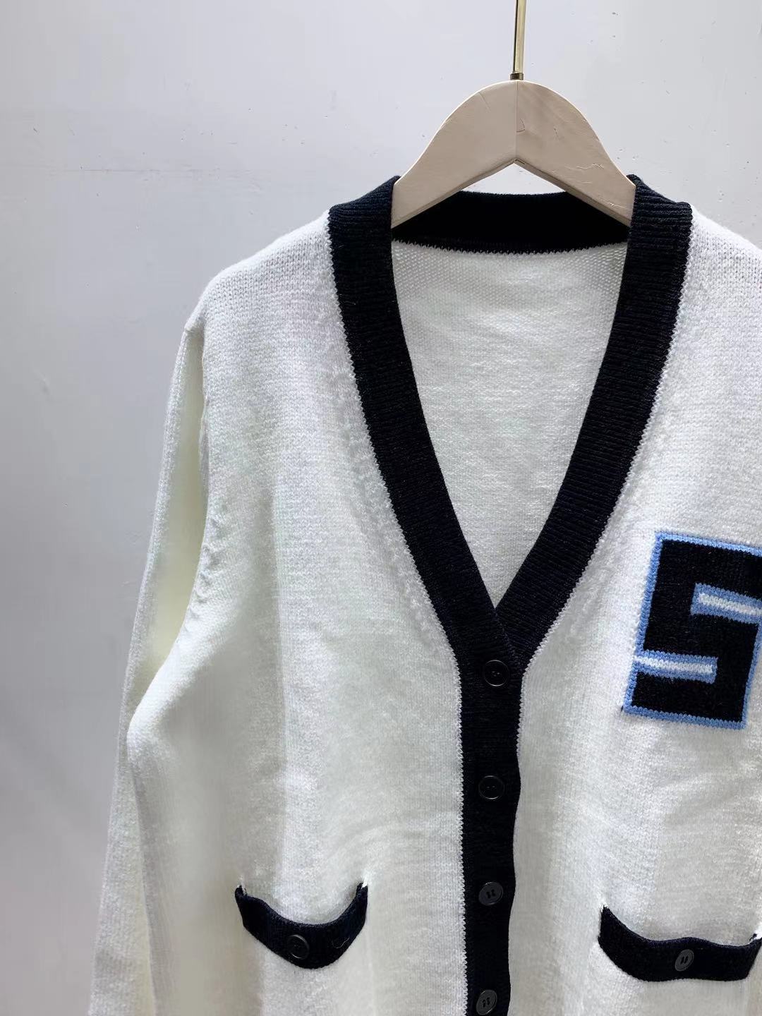 women's winter long-sleeved cardigan sweater