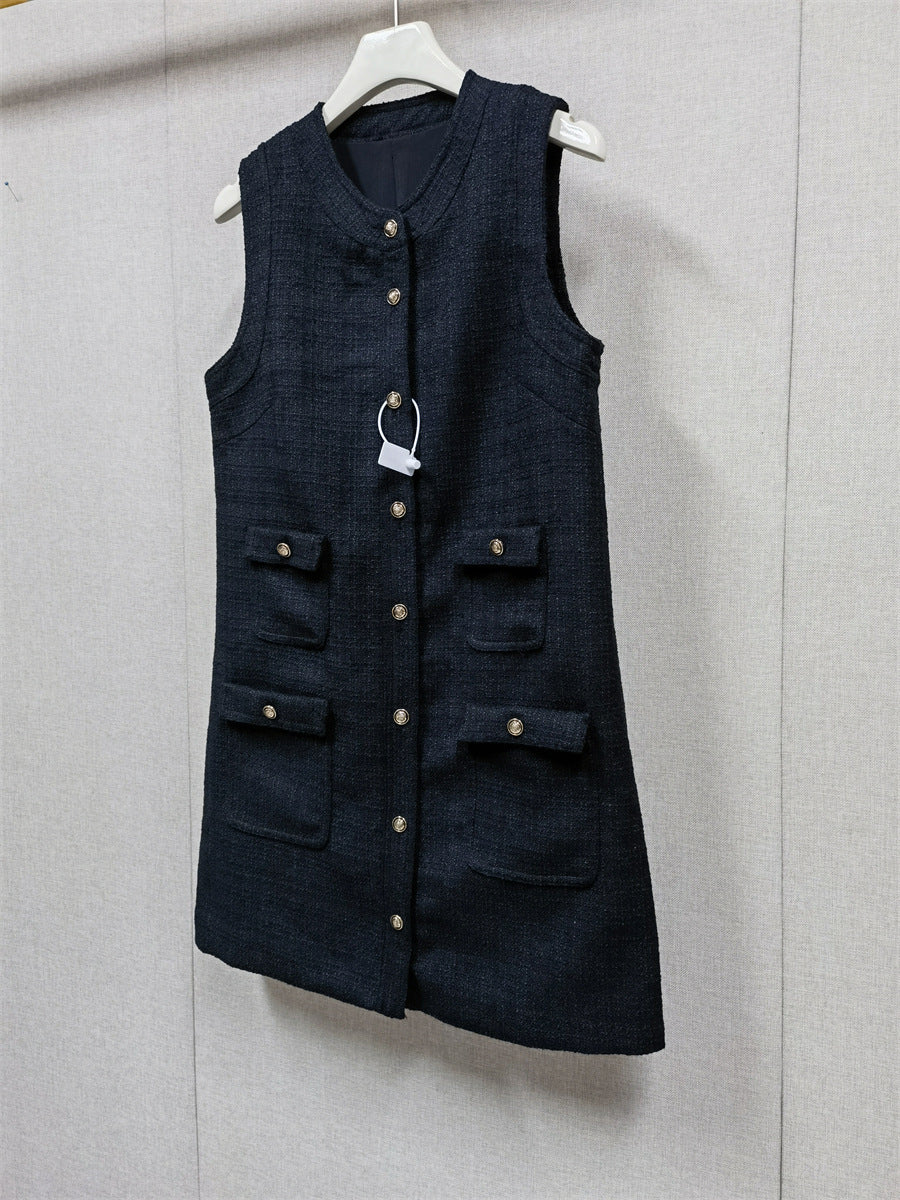 Women's round neck black sleeveless dress