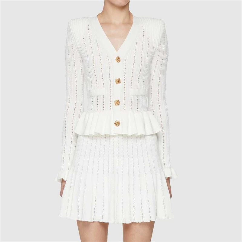Women's white V-neck long-sleeved knitted mini dress