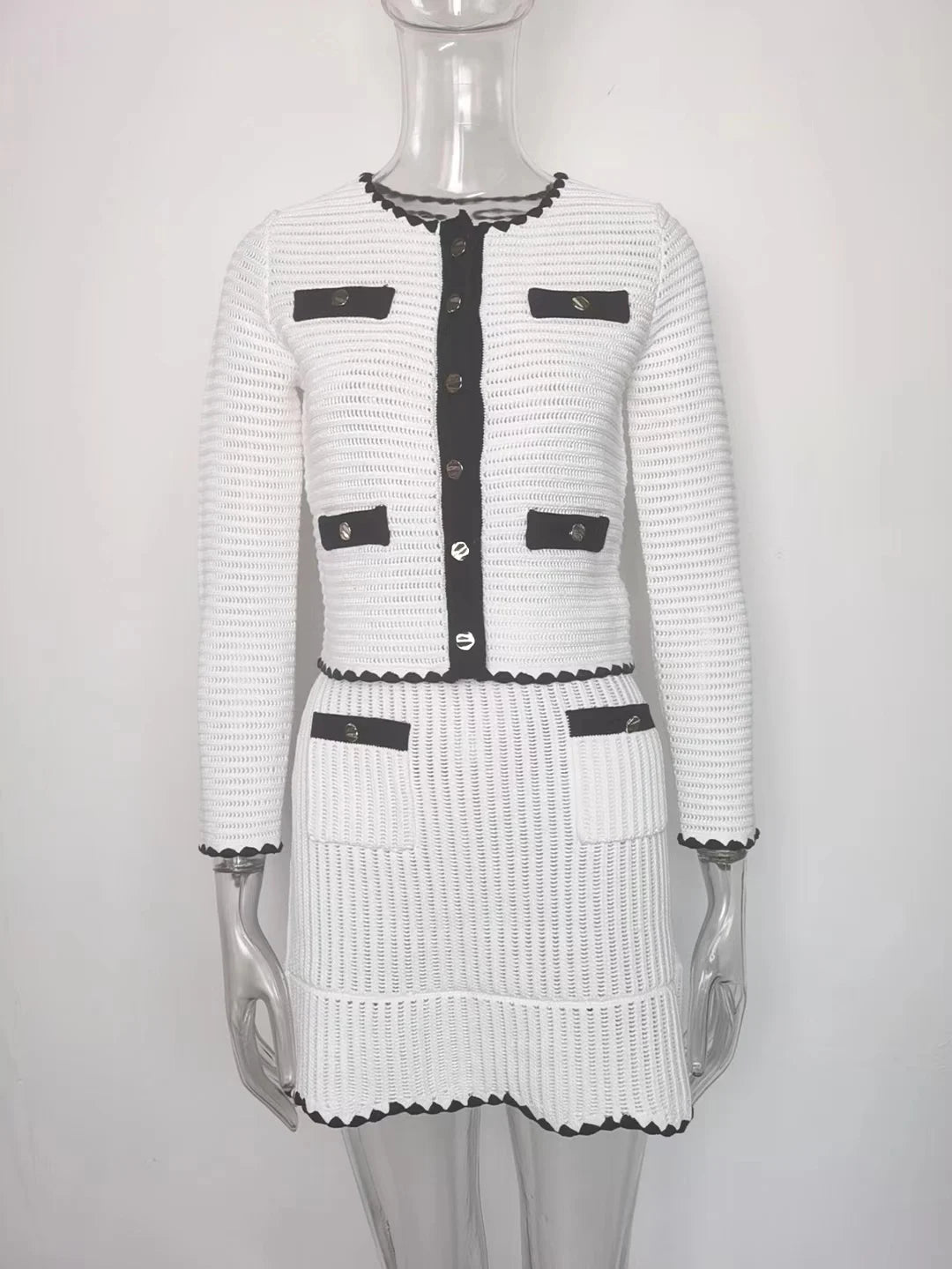High quality French contrasting round neck two-piece set