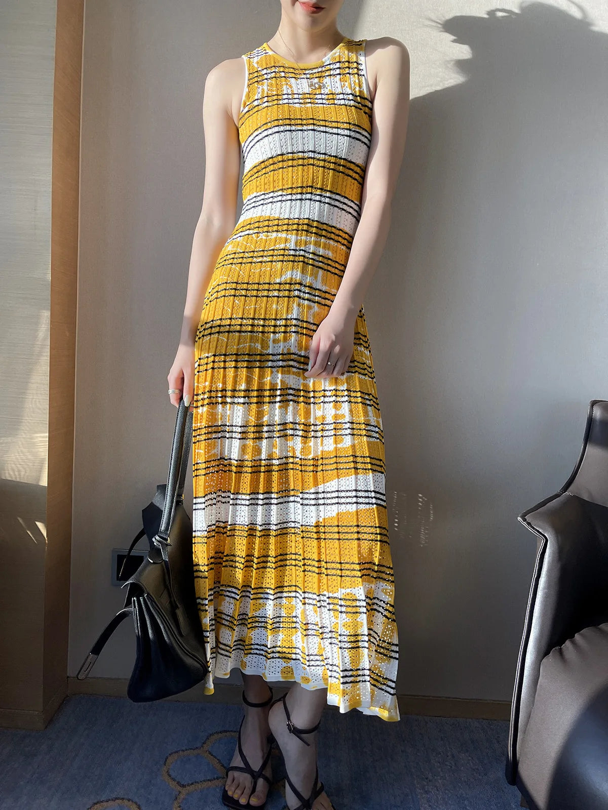 Sleeveless Holiday Casual Ladies Striped Long Dresses With Slip Lining