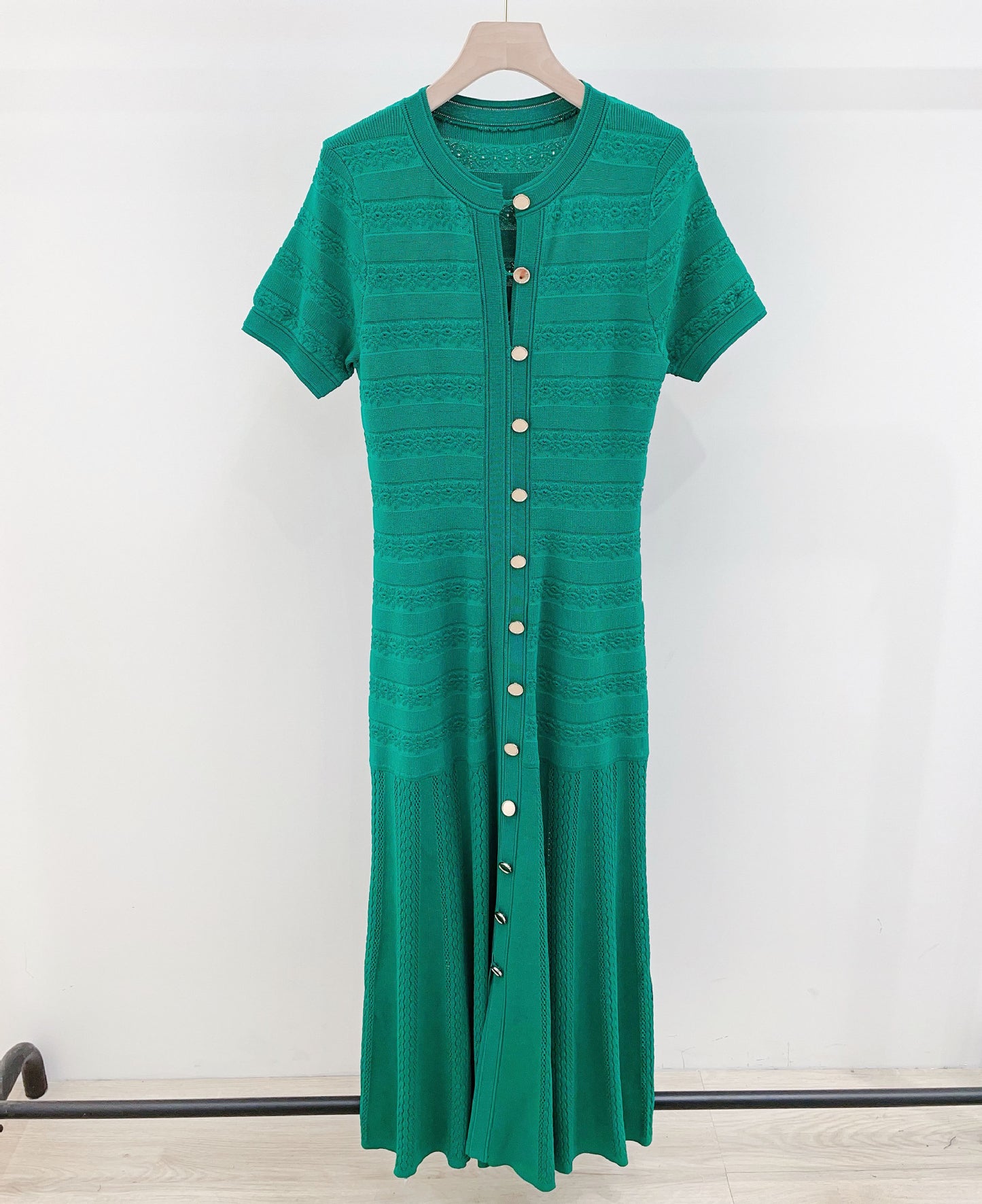 Women's green short sleeve knitted dress