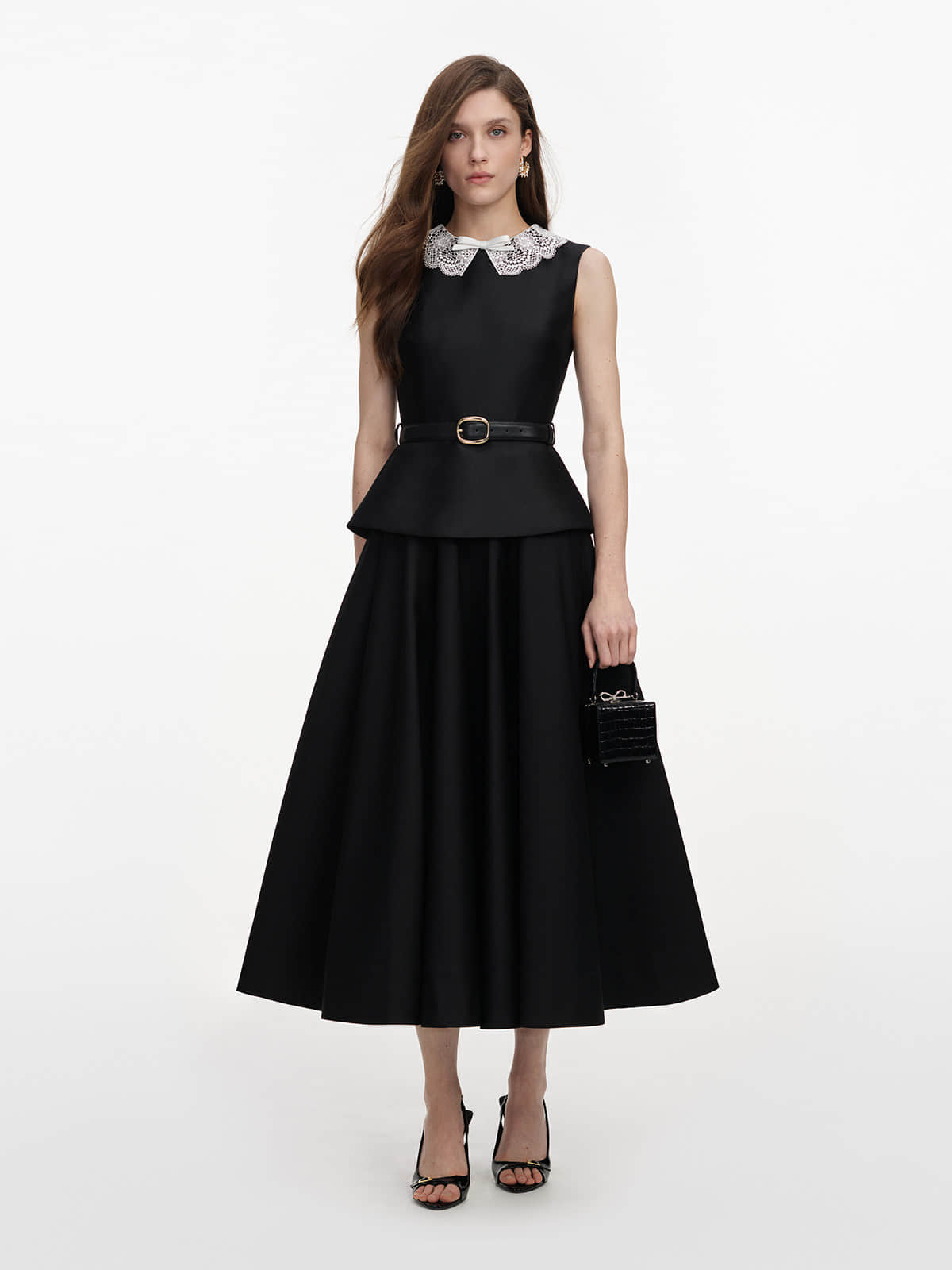 Women's black sleeveless dress