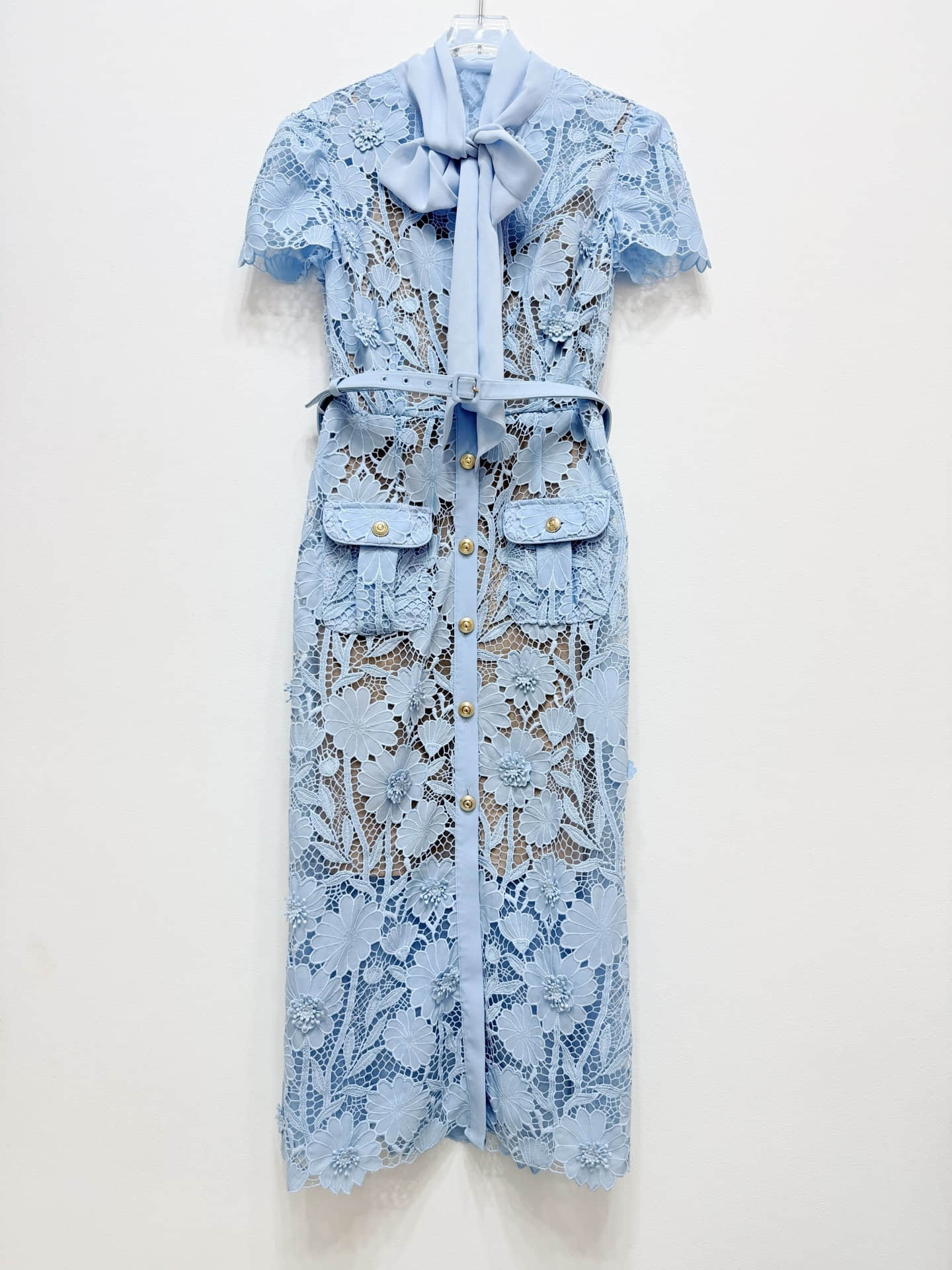 Blue lace short sleeve bow midi dress