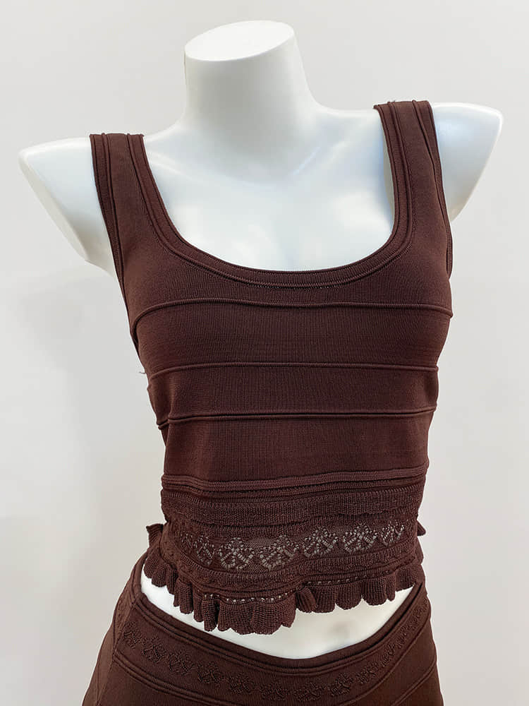 Burgundy knitted two-piece suit