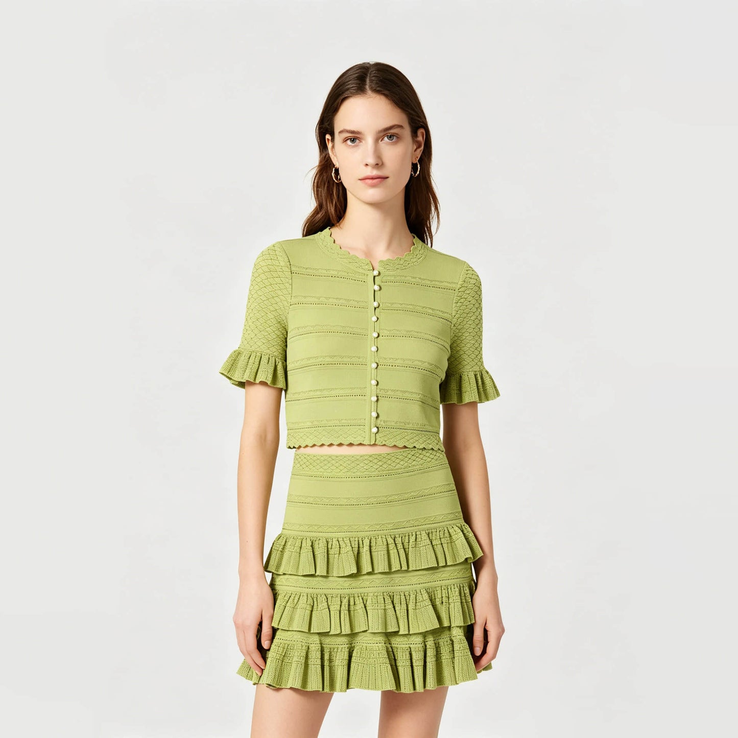 Women's green knitted short-sleeved two-piece suit