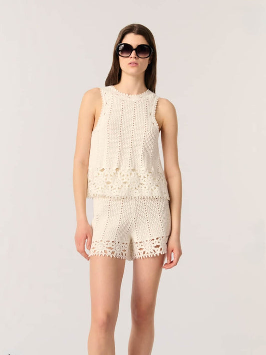 Women's white crew neck knitted two-piece suit