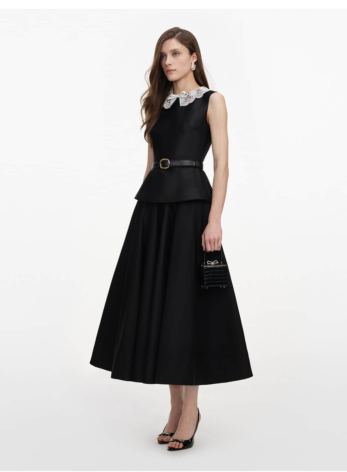 Women's black sleeveless dress