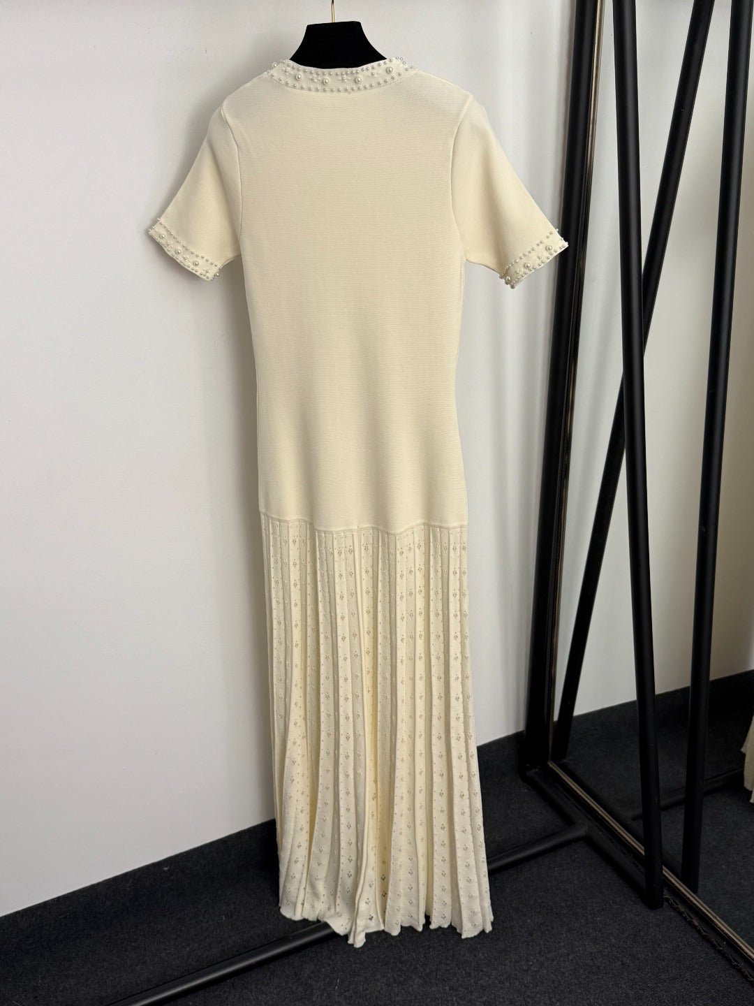 Women's Pearl Rivet Short Sleeve Dress