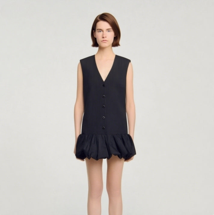 Women's black sleeveless dress