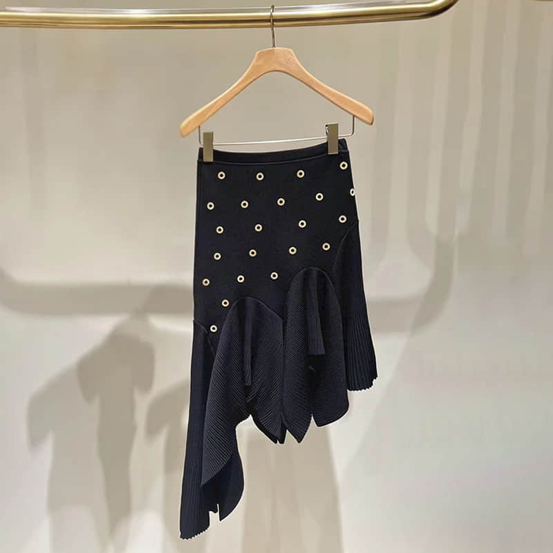 Women's black knitted vest or skirt two-piece suit