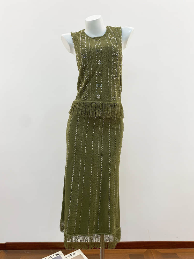 Green diamond-embellished knitted two-piece suit