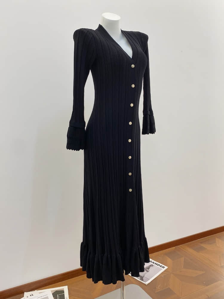 V-neck knitted ruffle long dress
