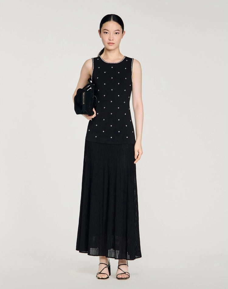 Women's black knitted pearl sleeveless slim fit dress