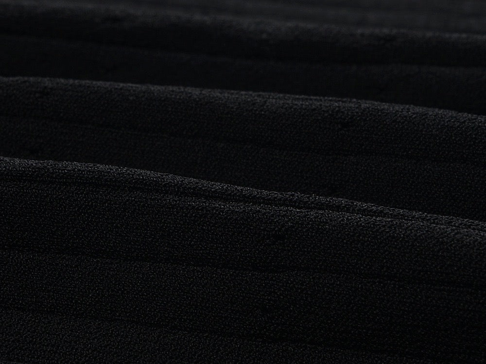 Women's black short-sleeved knitted slim dress