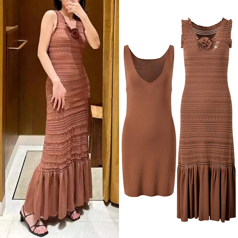 V-neckline Sleeveless Fit And Flared Hot Drilling Women Knit Dress With Lining