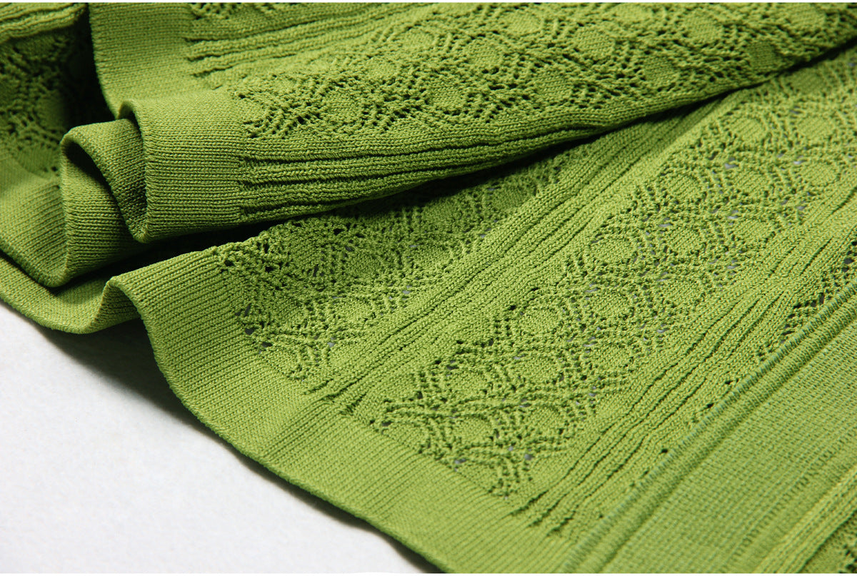 Green sleeveless knitted slim fit dress