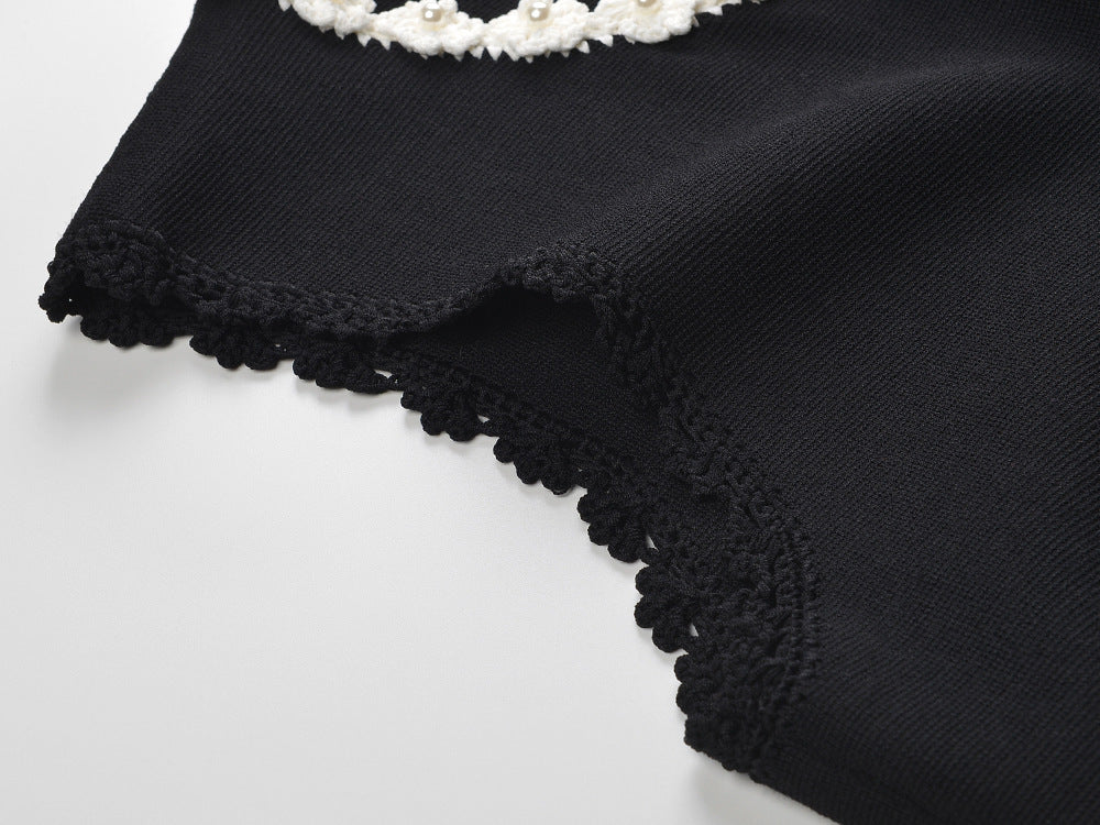 Women's black knitted sleeveless knitted slim fit dress