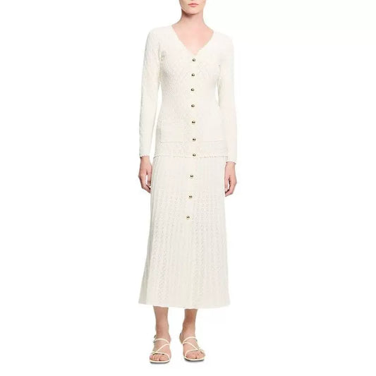 Women's long sleeved V-neck knitted dress