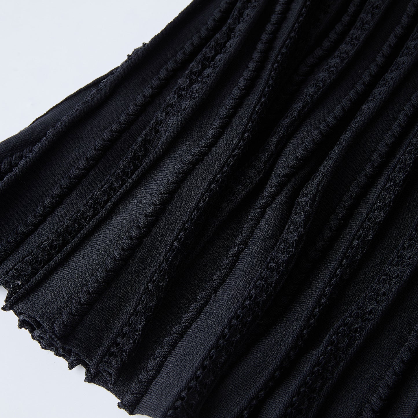 Women's black sleeveless knitted dress