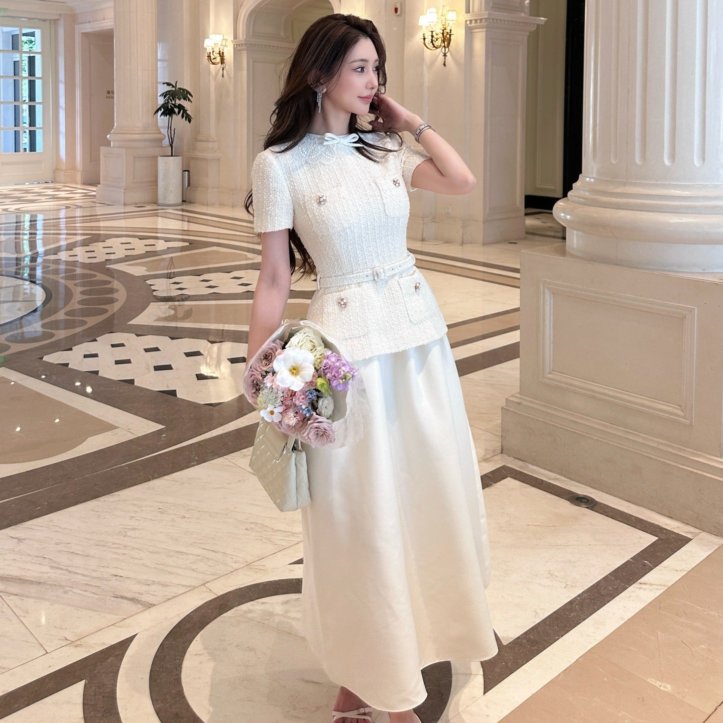 Women's beige short sleeve slim fit midi dress