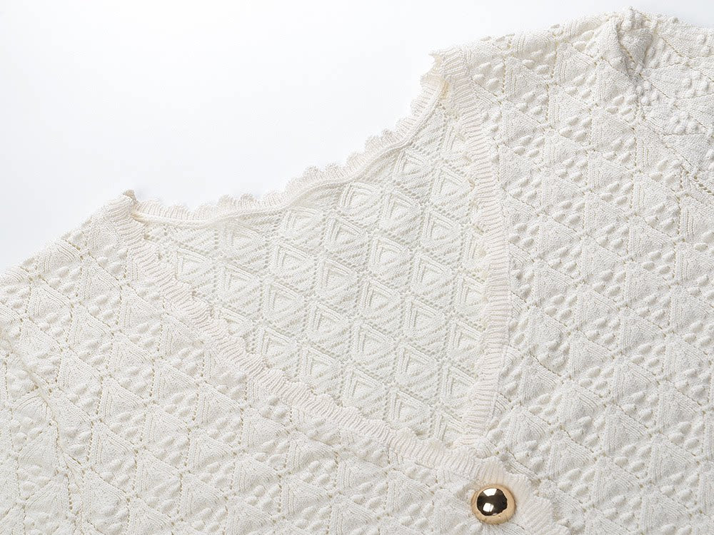 Women's white V-neck extended knitted dress