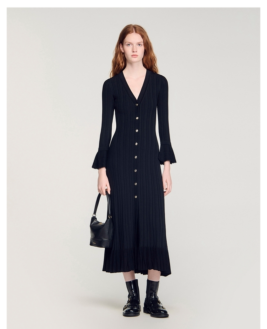 Women's black long-sleeved knit dress