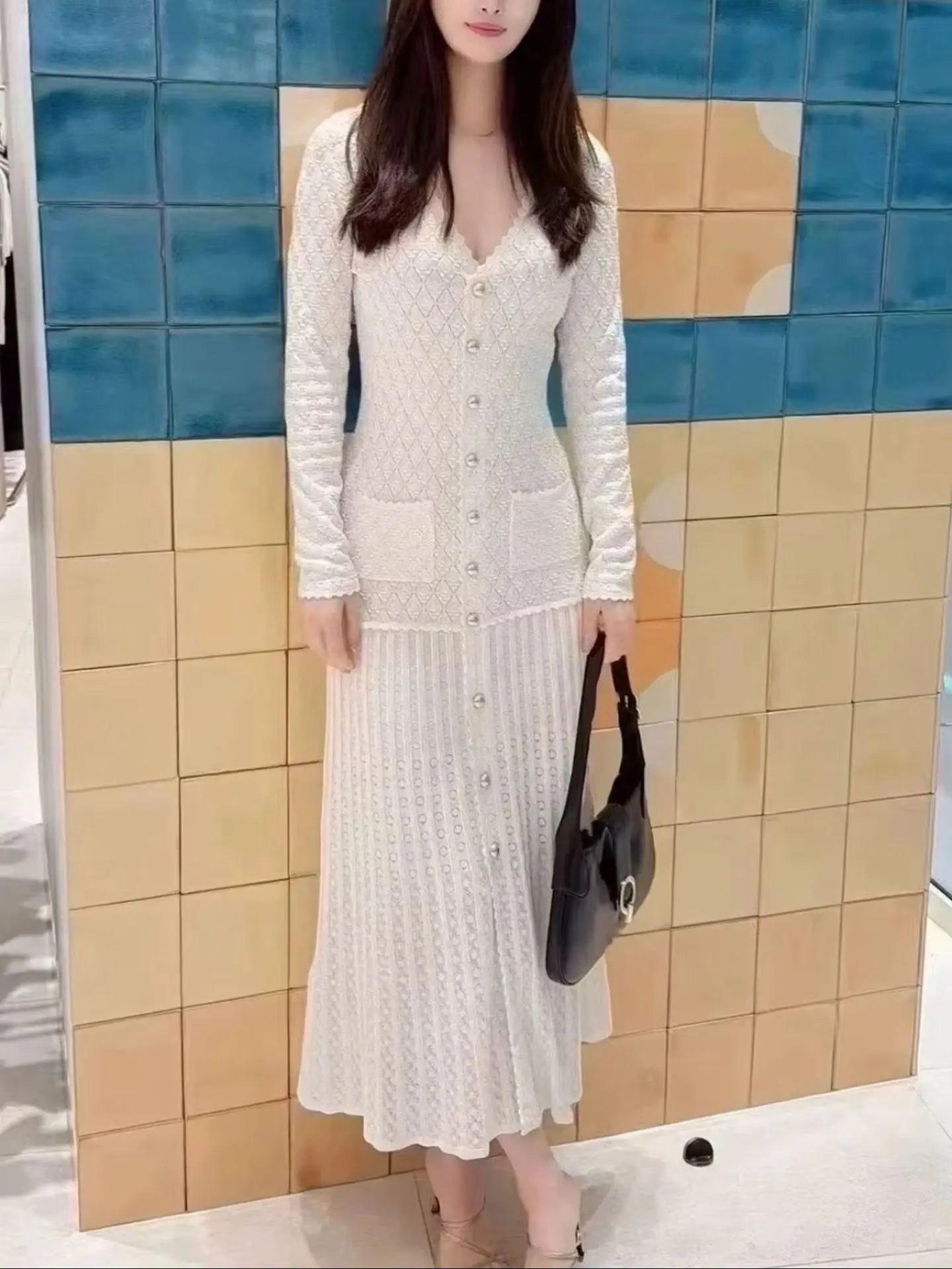 Women's white V-neck knitted dress