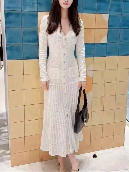 Women's white V-neck knitted dress