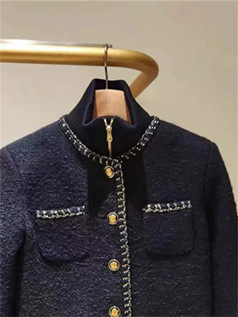 Women's elegant long sleeved jacket