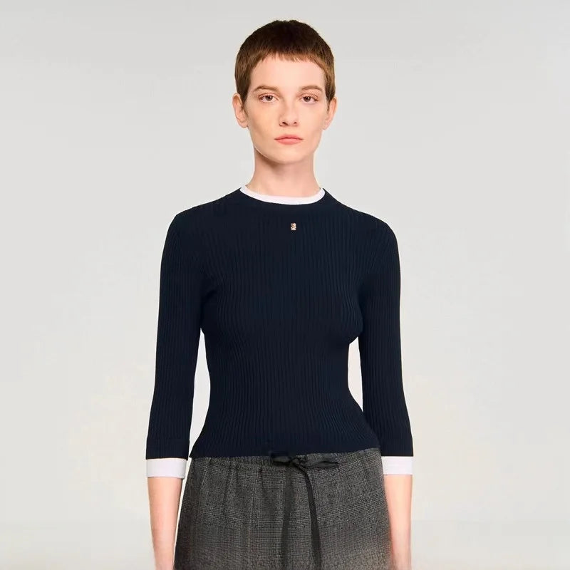 Women's long sleeved round neck sweater