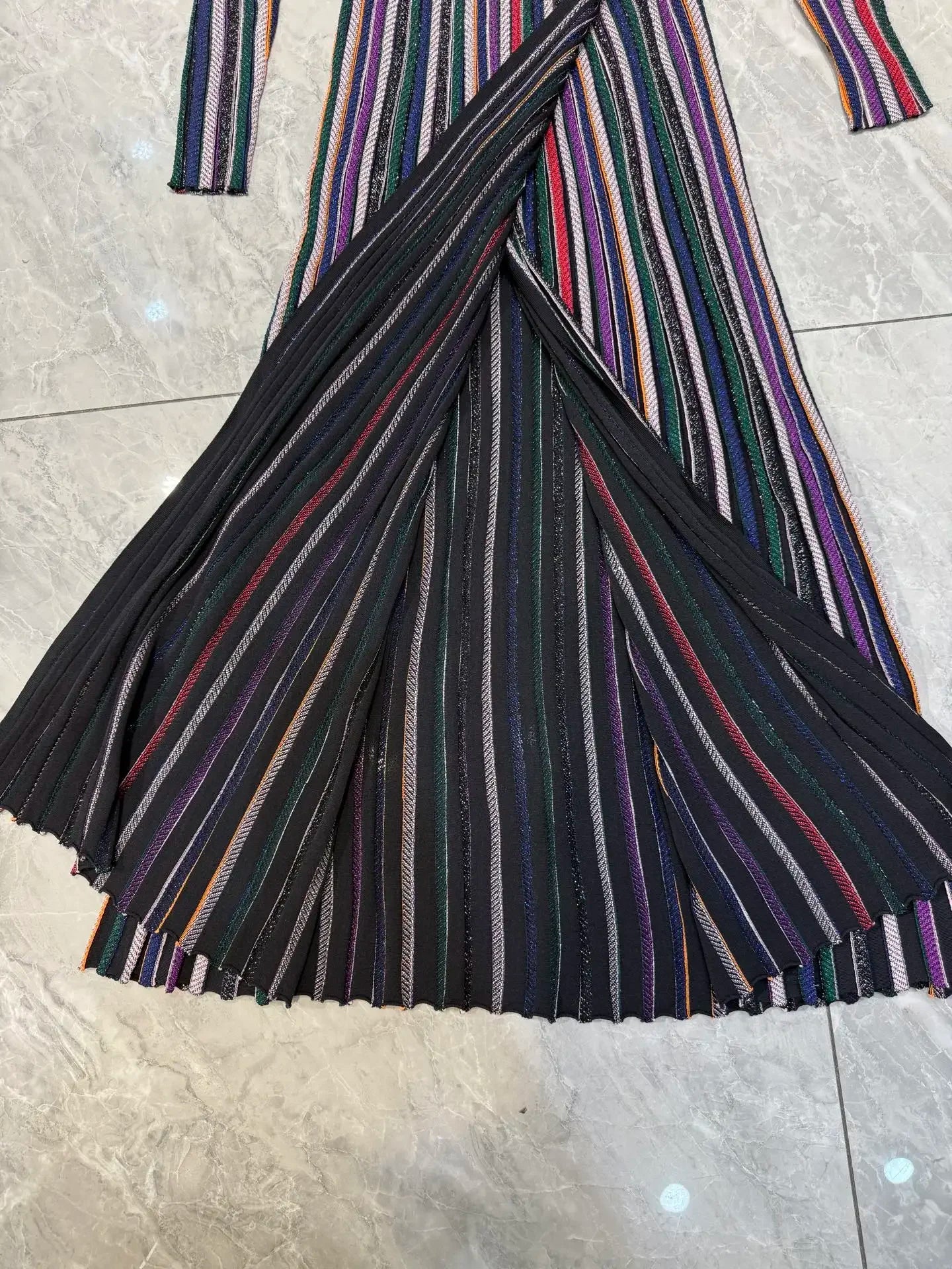 Women's slim fit V-neck dress