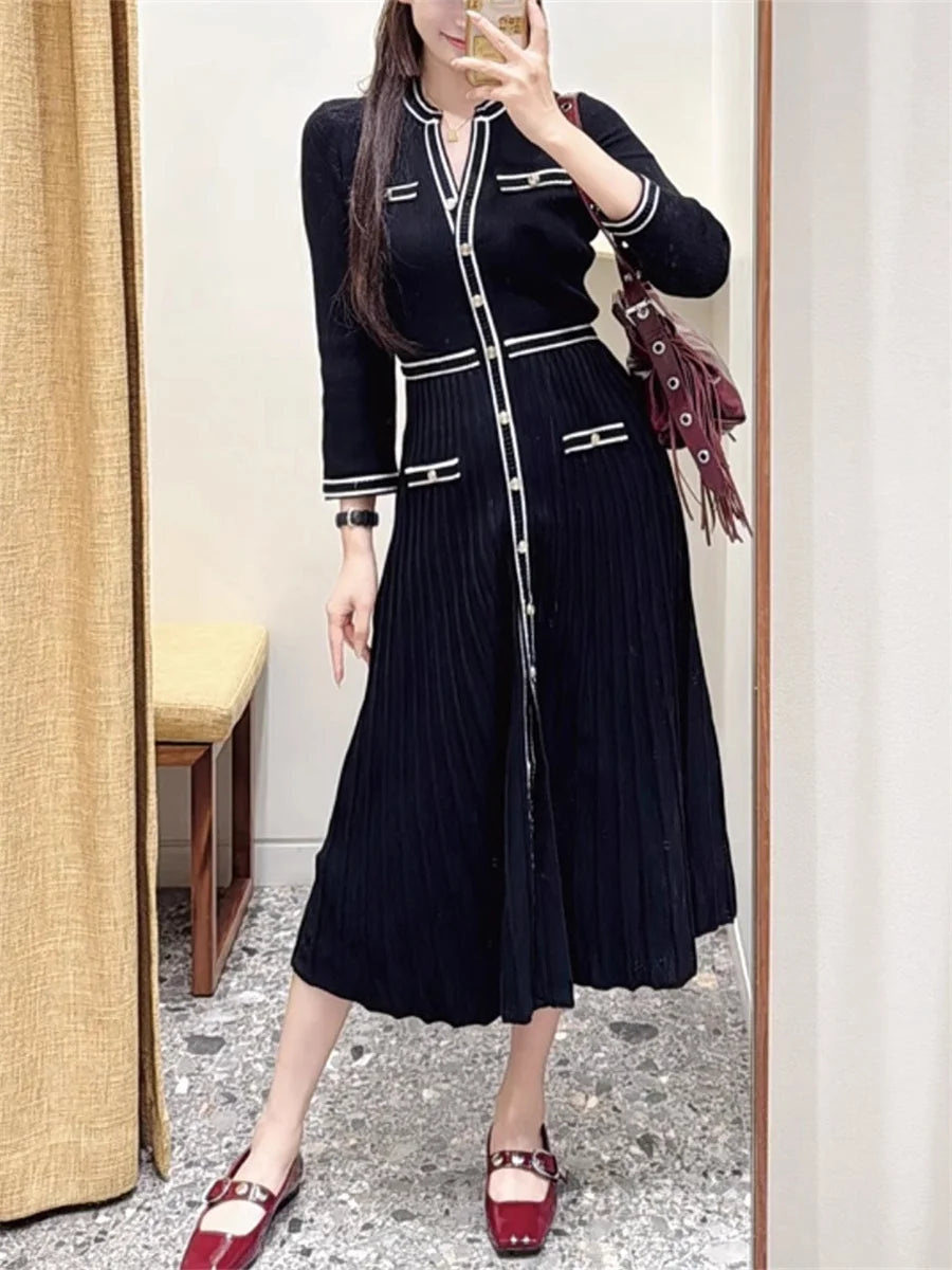 Women's black round neck seven quarter sleeve knitted dress