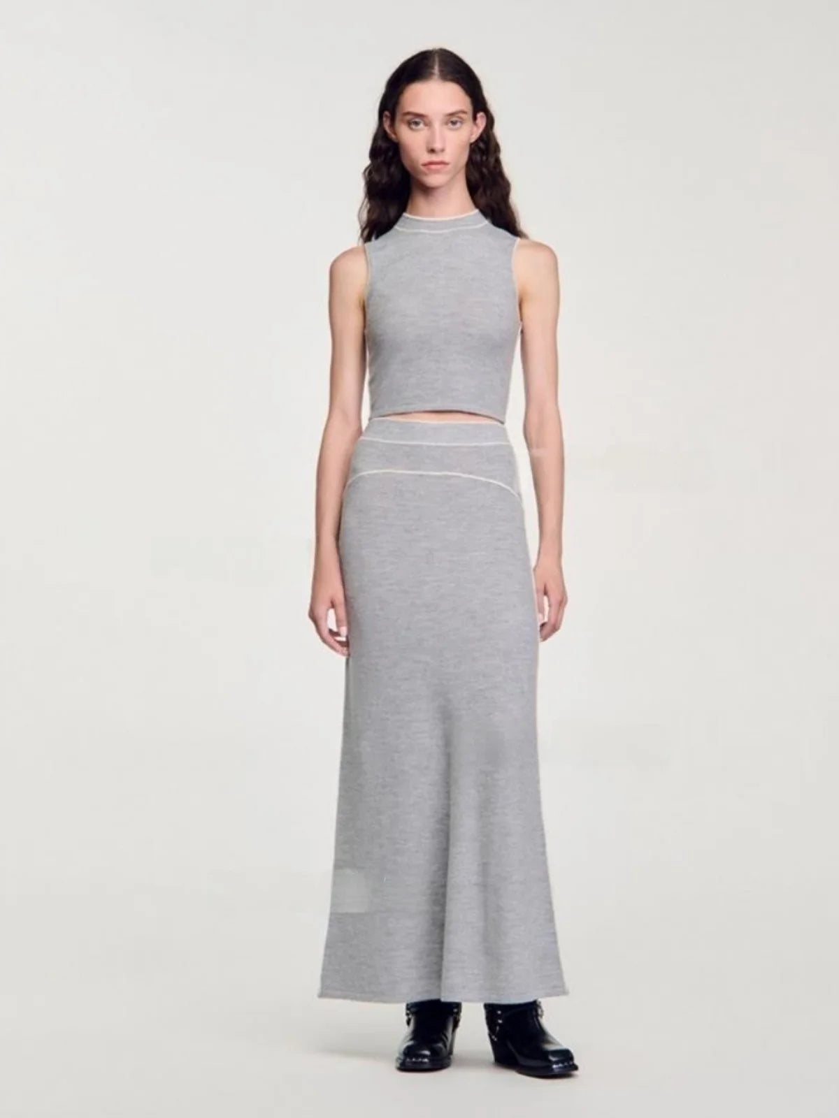 Elegant grey three-piece suit for women