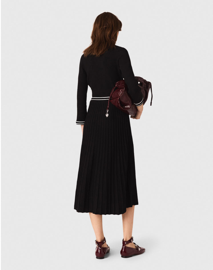 Women's black round neck seven quarter sleeve knitted dress