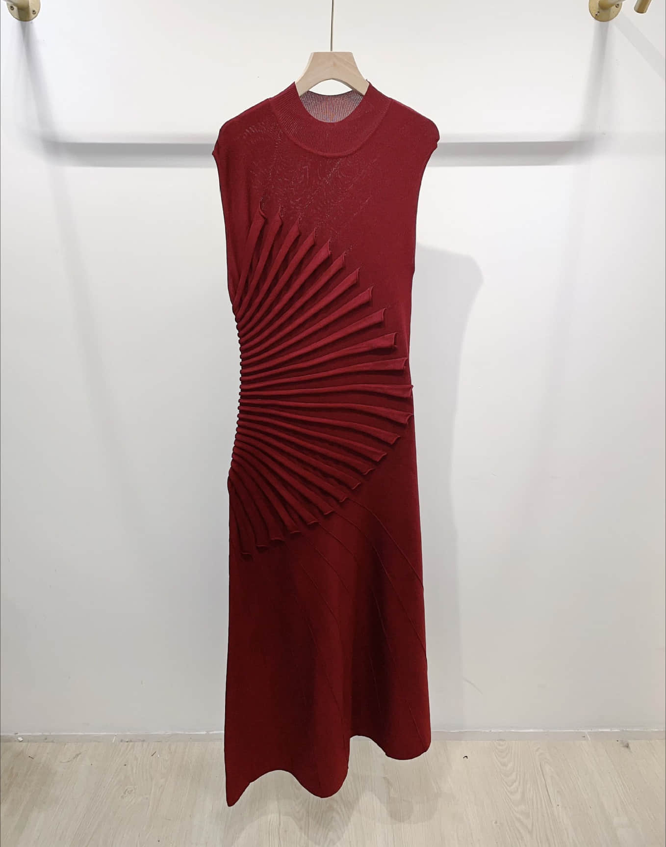 Burgundy sleeveless turtleneck dress