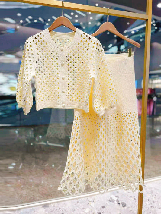 Yellow hollow diamond two-piece suit