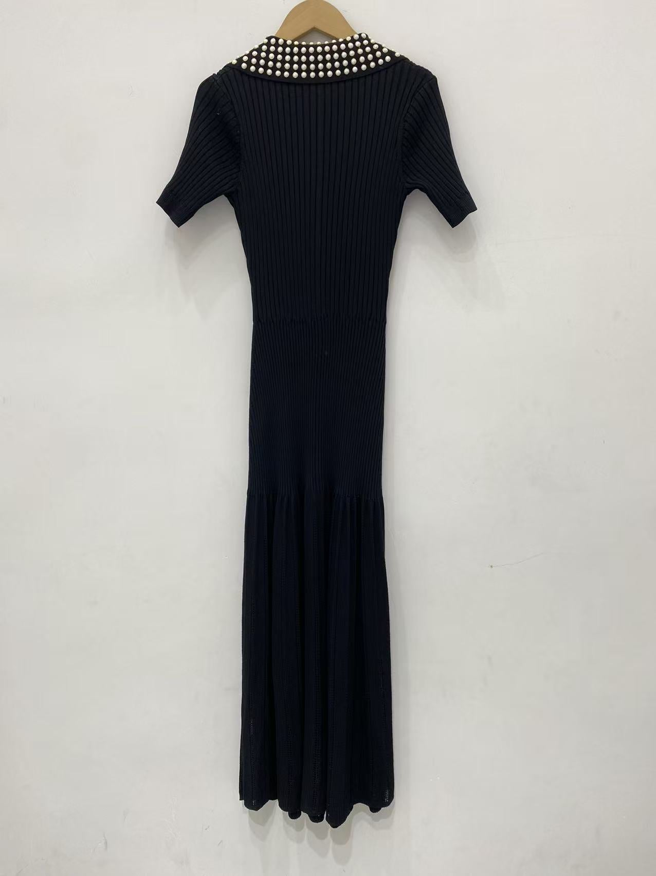 Women's black lapel short-sleeved knitted dress