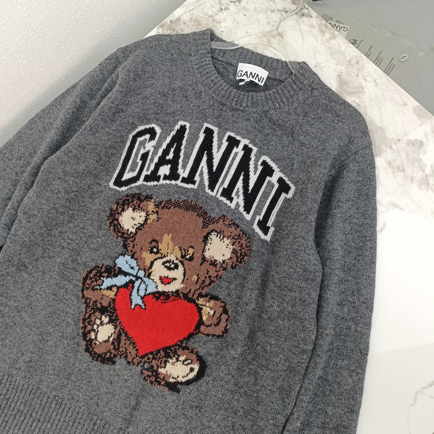 Women's autumn and winter new round neck long sleeve sweater