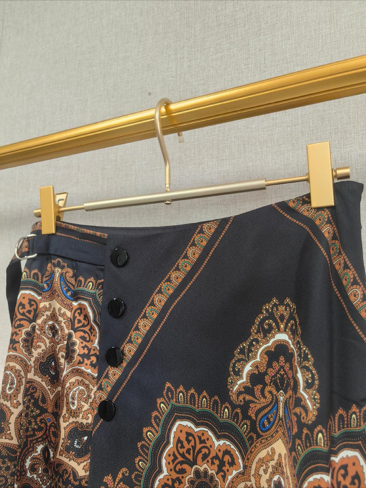 Women’s Elegant Asymmetric Half-Skirts