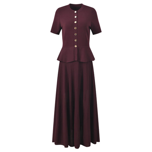 Women's short-sleeved fitted knit dress