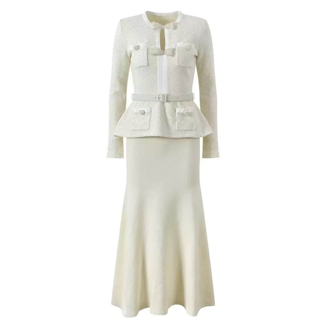 Women's slim fit long sleeved round neck dress