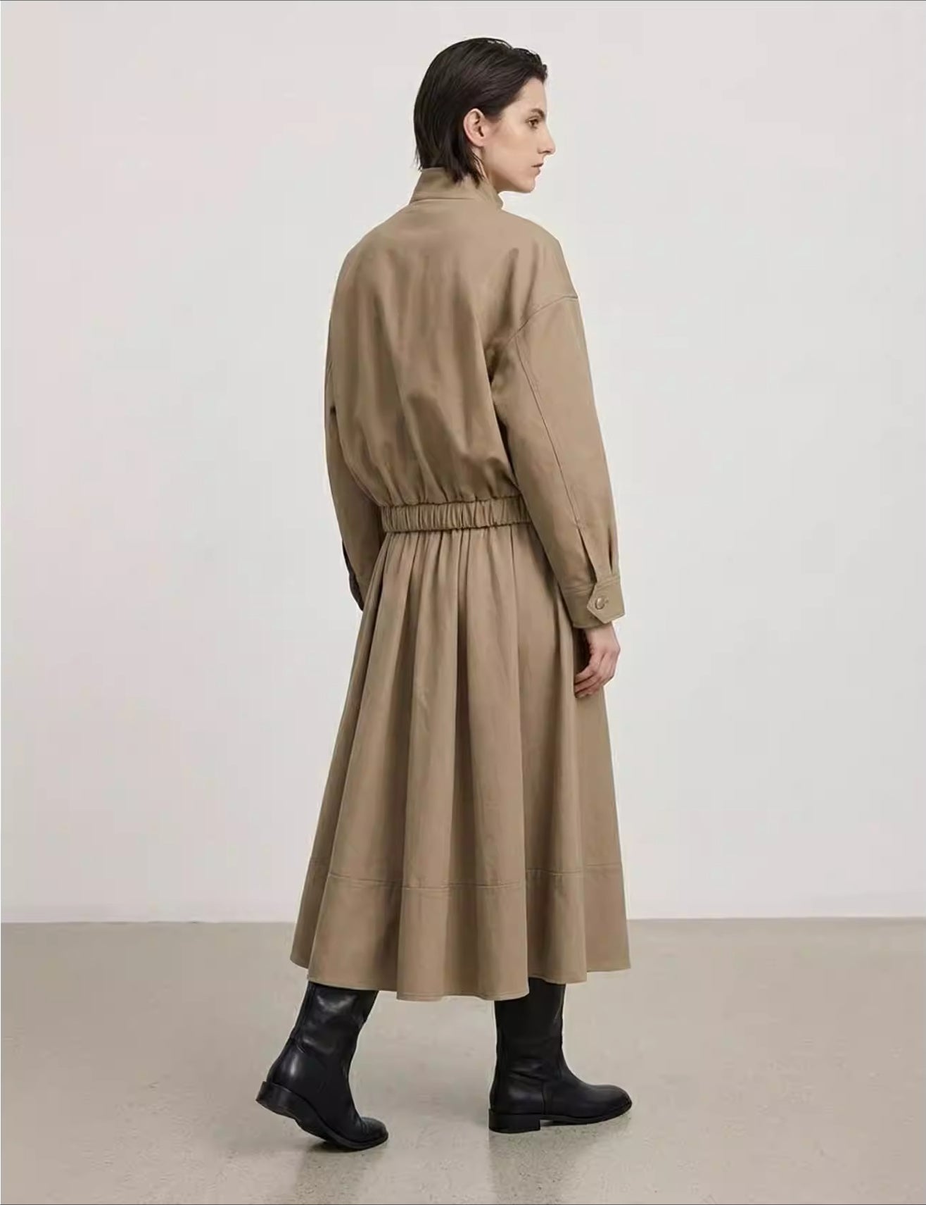 Women's loose waisted jacket