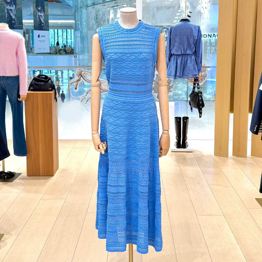 Blue round neck sleeveless knitted dress