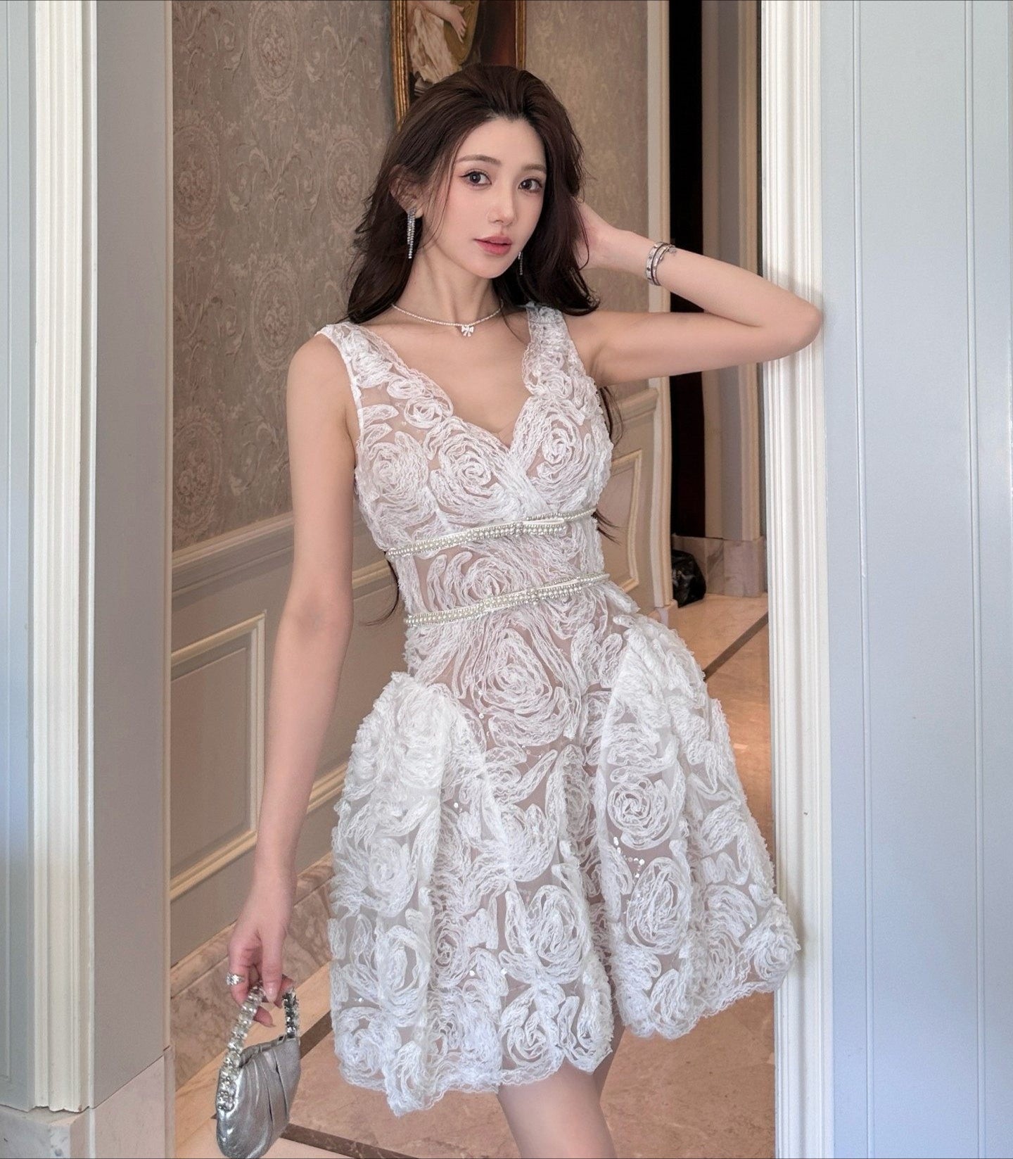 V-neck lace sleeveless mini dress
