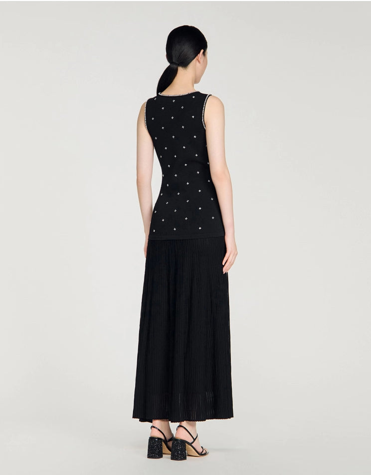 Women's black knitted pearl sleeveless slim fit dress
