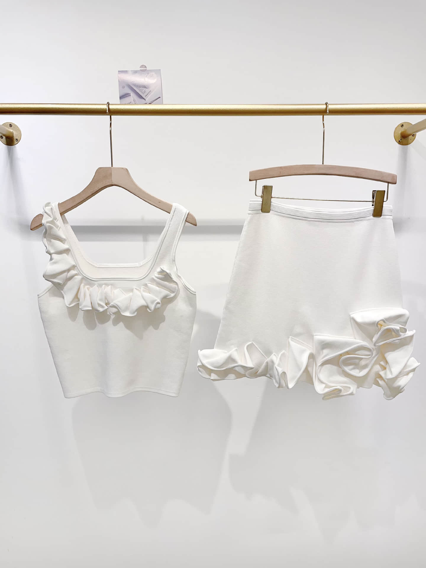 White casual two piece suit