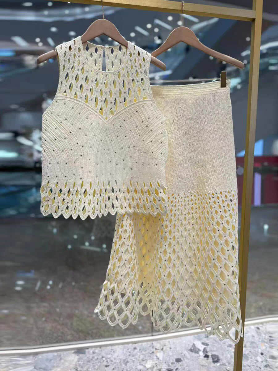 Yellow diamond vest or skirt two-piece suit